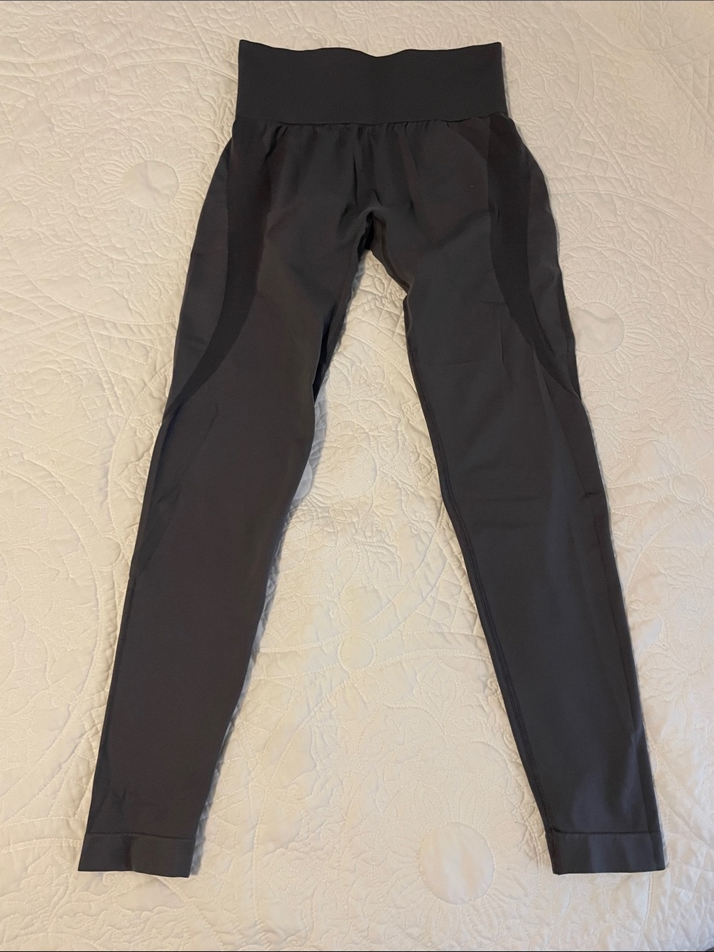 Women’s dark gray medium/firm support Performance legging